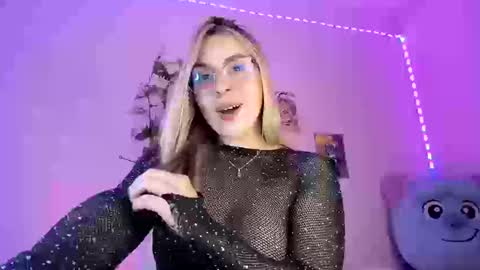 GABRIELA online show from 09-17-25, 12:01