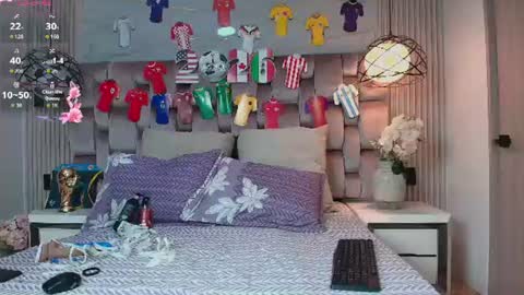 GabyEvans online show from 07-10-26, 12:19