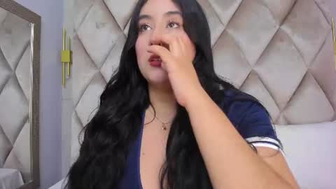 Snapshot of gabyparker_ chatting on 06-25-26, 11:59 Gaby online show from 06-25-26, 11:59