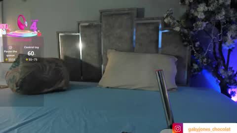 gabyyjones online show from 10-17-25, 11:35