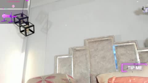 gabyyjones online show from 01-17-26, 11:37