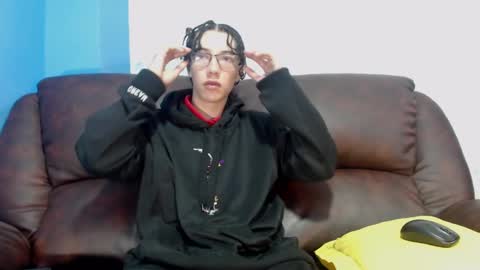 Snapshot of gadiel_sex chatting on 02-08-25, 12:28 gadiel_sex online show from 02-08-25, 12:28