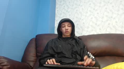 Snapshot of gadiel_sex chatting on 02-13-25, 12:11 gadiel_sex online show from 02-13-25, 12:11