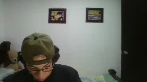 Snapshot of gadiel_sex chatting on 03-04-25, 09:00 gadiel_sex online show from 03-04-25, 09:00