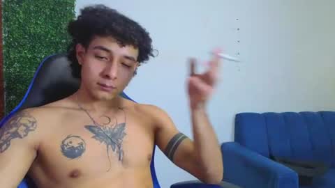 Snapshot of gael_david chatting on 06-15-26, 04:04 Gael online show from 06-15-26, 04:04