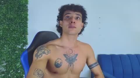 Snapshot of gael_david chatting on 07-08-26, 04:06 Gael online show from 07-08-26, 04:06