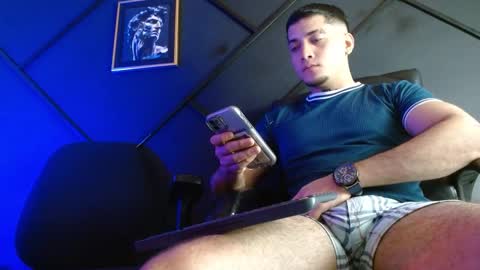 gael_williams3 online show from 01-01-25, 11:18