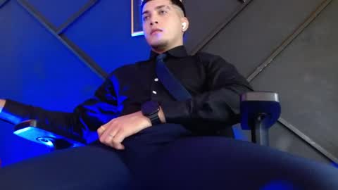 gael_williams3 online show from 02-18-25, 06:47