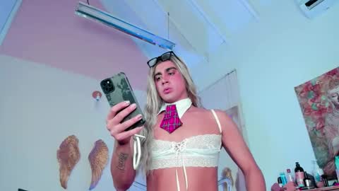 Gael online show from 02-26-26, 01:15