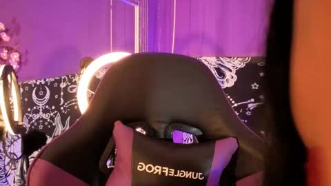 Snapshot of gaia_gatex chatting on 04-22-26, 11:34 Gaia online show from 04-22-26, 11:34