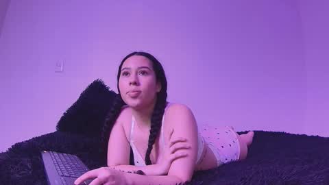 Snapshot of gaia_sweet_ chatting on 10-13-25, 08:25 gaia_sweet_ online show from 10-13-25, 08:25