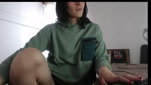Snapshot of gaitan4 chatting on 05-10-26, 09:31 gaitan4 online show from 05-10-26, 09:31