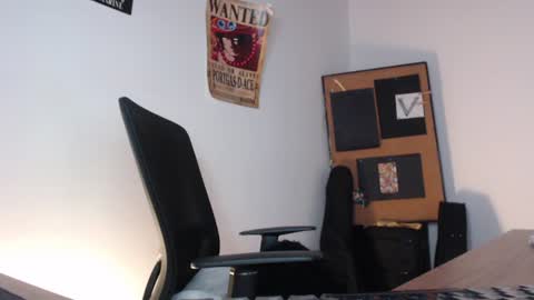 Snapshot of gaitan4 chatting on 06-08-26, 10:54 gaitan4 online show from 06-08-26, 10:54
