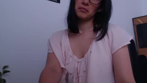 Snapshot of gaitan4 chatting on 06-11-26, 09:02 gaitan4 online show from 06-11-26, 09:02