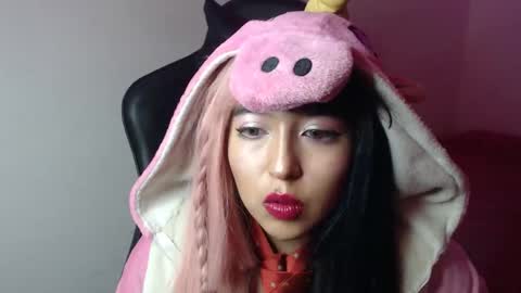 Kate 3 online show from 09-28-25, 10:48