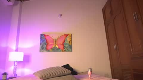 Snapshot of gala_monroe chatting on 06-19-26, 11:14 gala_monroe online show from 06-19-26, 11:14