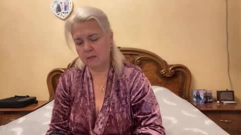 galatea_2025 online show from 10-19-25, 04:18