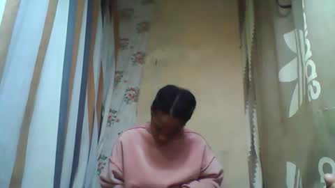 Snapshot of galfina chatting on 01-12-26, 06:18 galfina online show from 01-12-26, 06:18