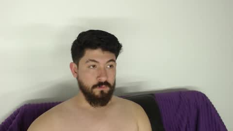 Snapshot of galit_g chatting on 12-21-25, 08:38 Gari online show from 12-21-25, 08:38