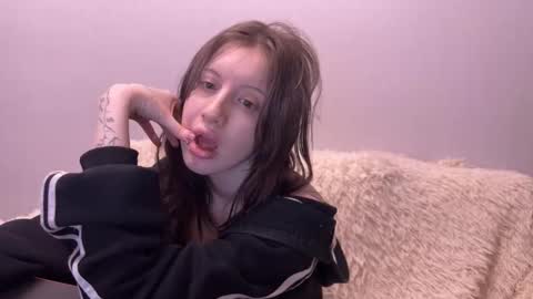 GaamachuuUlfinaa online show from 11-23-25, 07:13