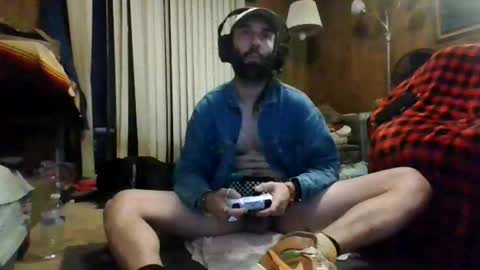 Snapshot of gamerfiend420 chatting on 11-17-25, 04:40 gamerfiend420 online show from 11-17-25, 04:40