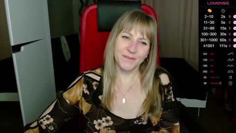 Snapshot of ganet469 chatting on 12-16-24, 01:10 Janette online show from 12-16-24, 01:10