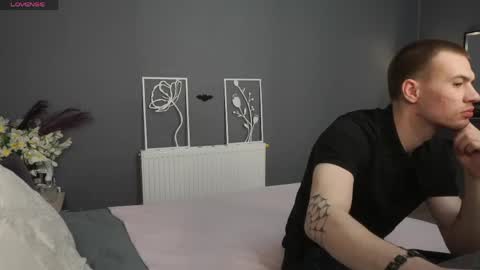 Max and Eva online show from 02-23-26, 04:10