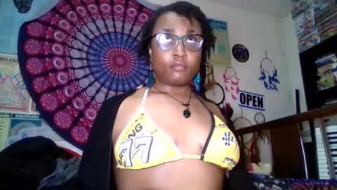 Gardenia online show from 05-19-26, 05:25