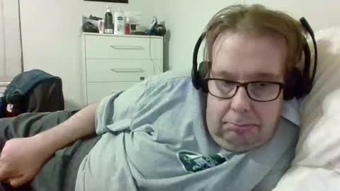 Gary online show from 10-06-25, 01:25