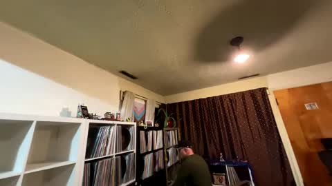 marvin pumpt online show from 12-17-25, 01:22