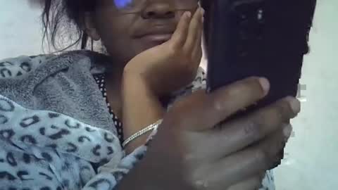 gasielah online show from 04-12-26, 08:08