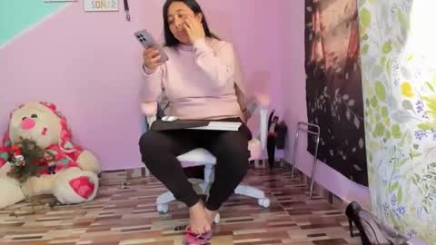 Diana online show from 12-15-25, 01:59