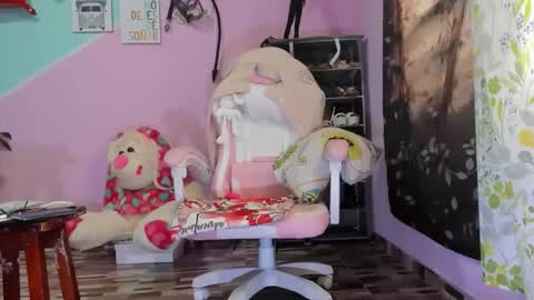 Diana online show from 04-08-26, 01:33