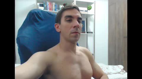 gatosarado23 online show from 02-05-25, 03:02