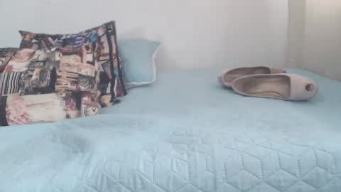 Lucy Fernanda online show from 02-14-25, 04:41