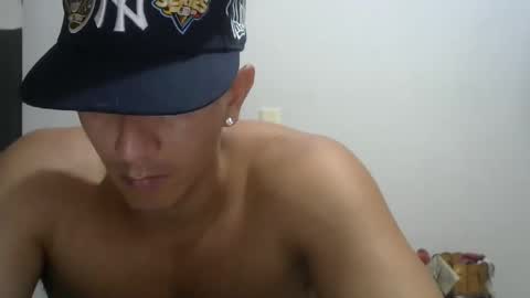 Snapshot of gattitosexy_95 chatting on 09-19-25, 12:45 gattitosexy_95 online show from 09-19-25, 12:45