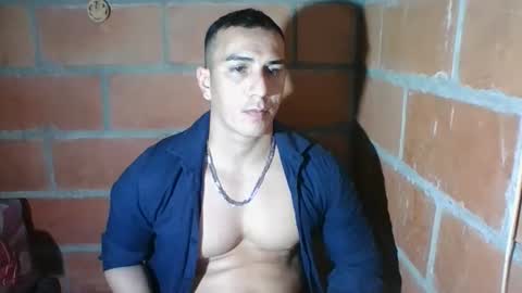 Snapshot of gattitosexy_95 chatting on 11-21-25, 05:33 gattitosexy_95 online show from 11-21-25, 05:33
