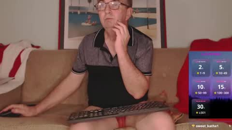 Snapshot of gavinfriend chatting on 12-23-24, 02:28 Garry online show from 12-23-24, 02:28