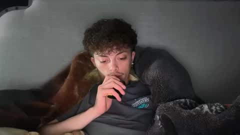 Jose online show from 02-18-26, 04:19