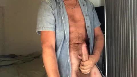 Snapshot of gcsurfer81 chatting on 12-11-24, 04:28 gcsurfer81 online show from 12-11-24, 04:28