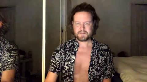 Snapshot of gcsurfer81 chatting on 06-20-26, 08:28 gcsurfer81 online show from 06-20-26, 08:28