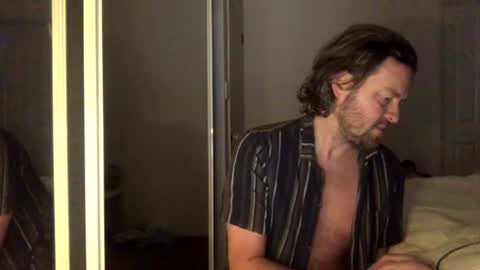 Snapshot of gcsurfer81 chatting on 06-29-26, 06:41 gcsurfer81 online show from 06-29-26, 06:41