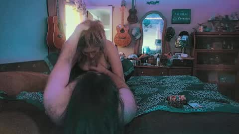 Snapshot of geeznutsizonyrchyn chatting on 03-08-25, 01:36 Geeznutsizonyrchyn online show from 03-08-25, 01:36