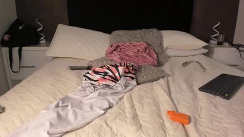 Gemma online show from 02-18-25, 05:09