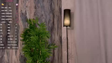 Snapshot of gembrunette chatting on 04-29-26, 06:25 Lia online show from 04-29-26, 06:25