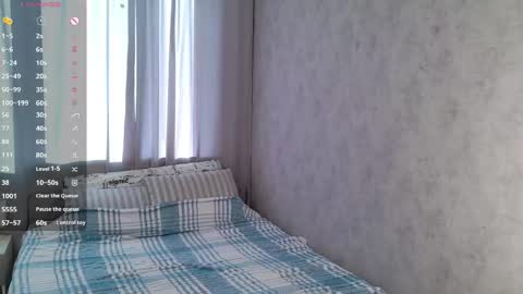 Snapshot of gembrunette chatting on 05-07-26, 02:00 Lia online show from 05-07-26, 02:00