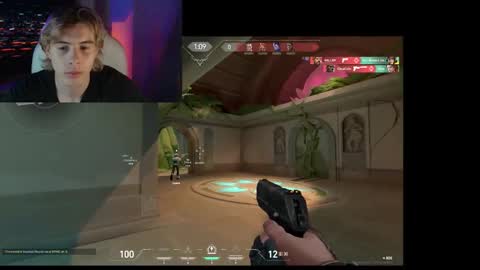 Snapshot of gemdominus chatting on 11-04-25, 01:27 Gem Dominus online show from 11-04-25, 01:27