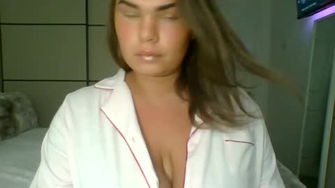 Snapshot of gemmarmalade chatting on 07-18-26, 12:20 GEMMARMALADE online show from 07-18-26, 12:20
