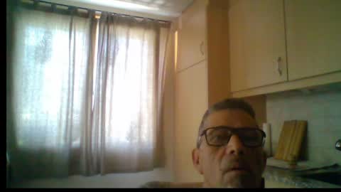 Snapshot of gen3841 chatting on 06-01-26, 05:03 Gen online show from 06-01-26, 05:03