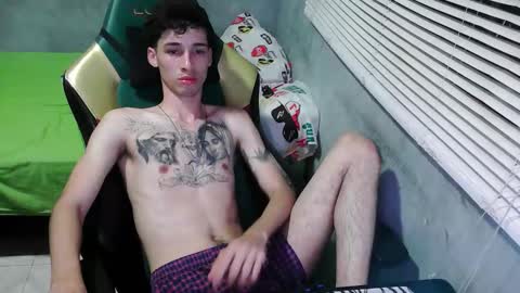 Snapshot of gendo_05 chatting on 11-26-25, 11:06 GENDO online show from 11-26-25, 11:06